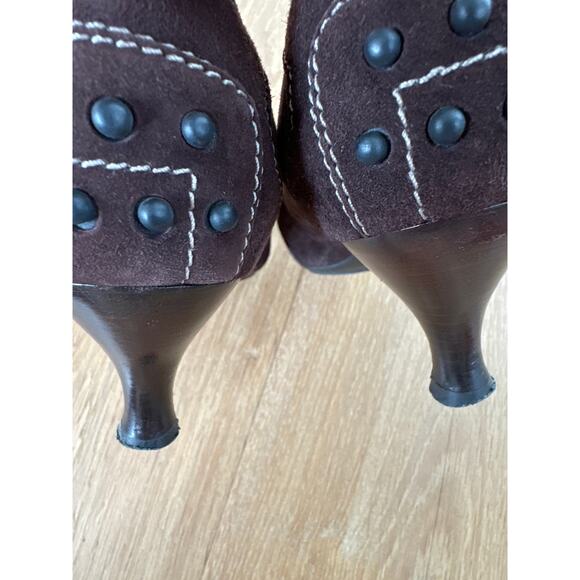 Women’s Tod’s Brown Suede Kitten Heel Loafer - Picture 11 of 13